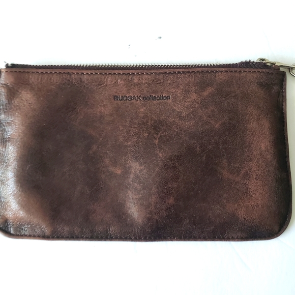 Rudsak Clutch Wristlet Distressed Leather Brown - Picture 4 of 10